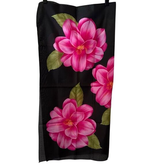 Italian Tropical Hibiscus pink Flower Black Square Scarf Made In Italy 30”X30 ar - Picture 2 of 9